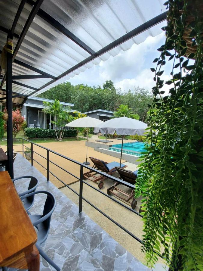 The Herbal Khao Lak Exterior foto