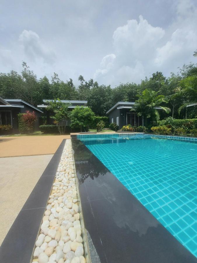 The Herbal Khao Lak Exterior foto