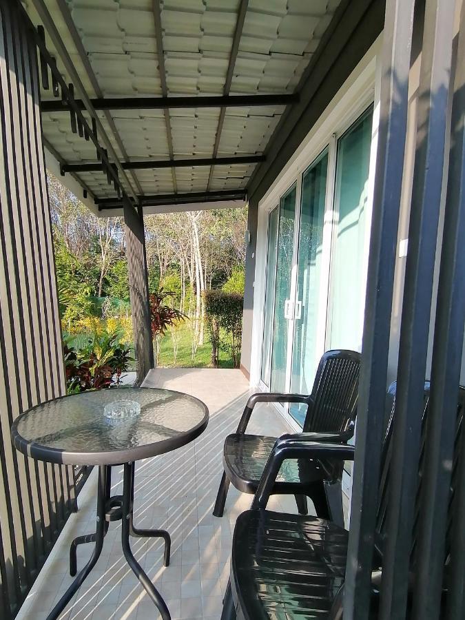 The Herbal Khao Lak Exterior foto